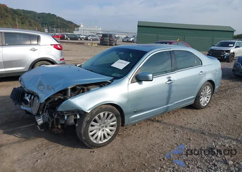 2010 Mercury Milan Hybrid from USA, damaged, VIN 3MEDM0L32AR622028